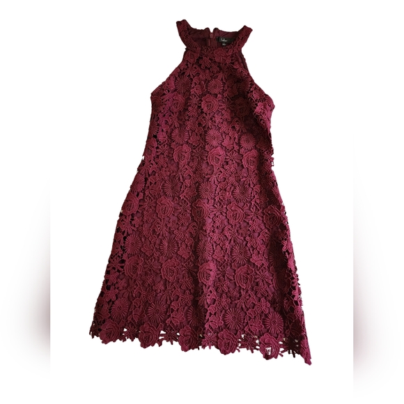 Lulus Dresses & Skirts - ALTERED: Lulus Formal Floral Lace Halter NeckBodycon Dress Size Large. Burgundy